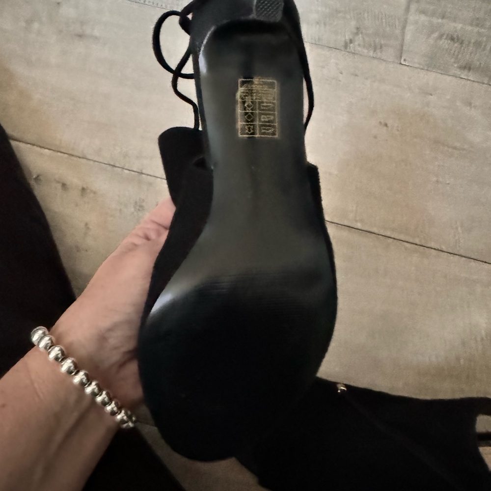 White House Black Market “ISLA” Open Toe Shootie - Picture 6 of 9